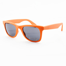 Neue Modedesigner Polarisierte Unisex Sonnenbrille mit UV400 (91042) Xiamen